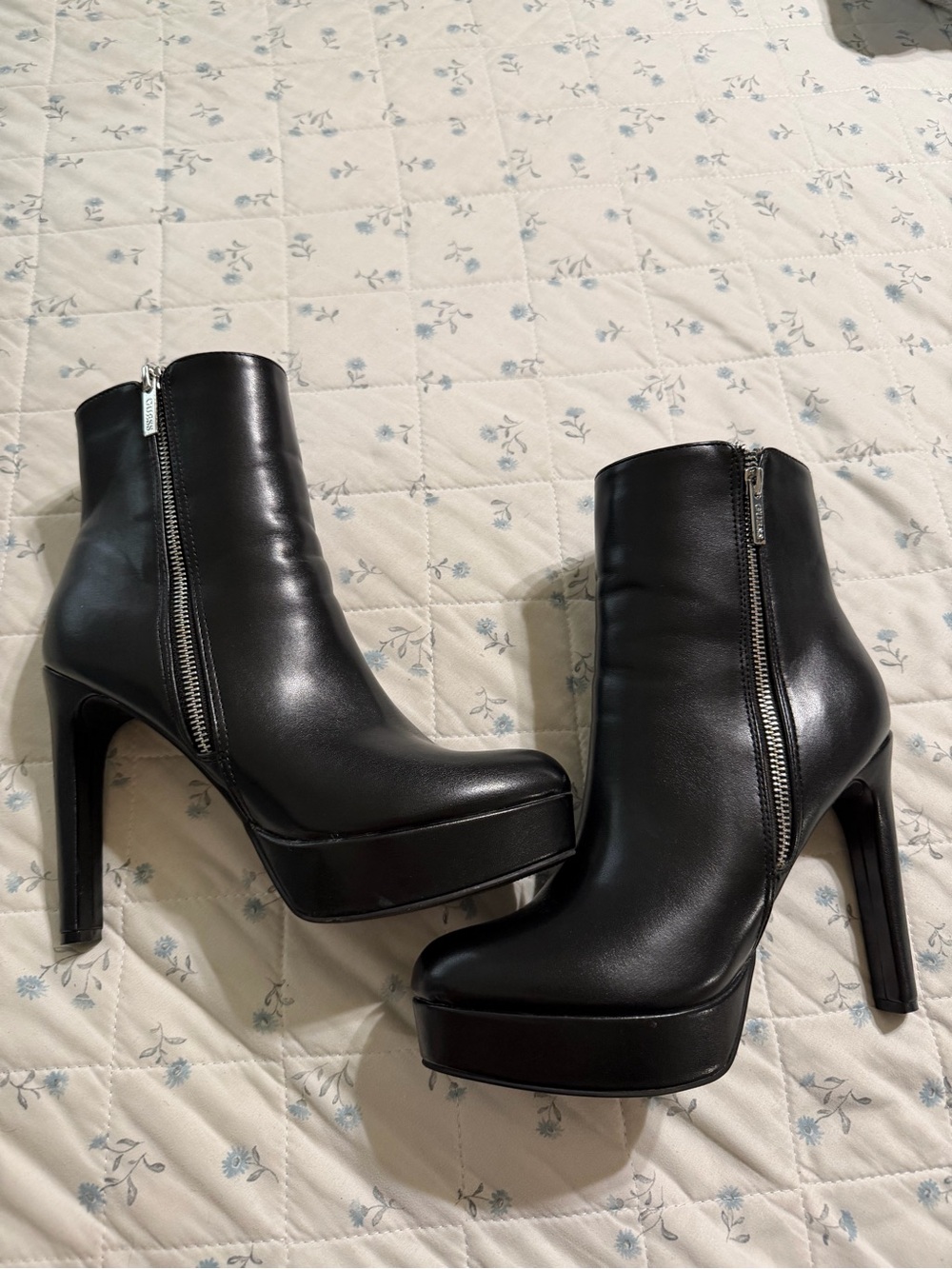Guess Black Platform Ankle Booties with Side Zipper